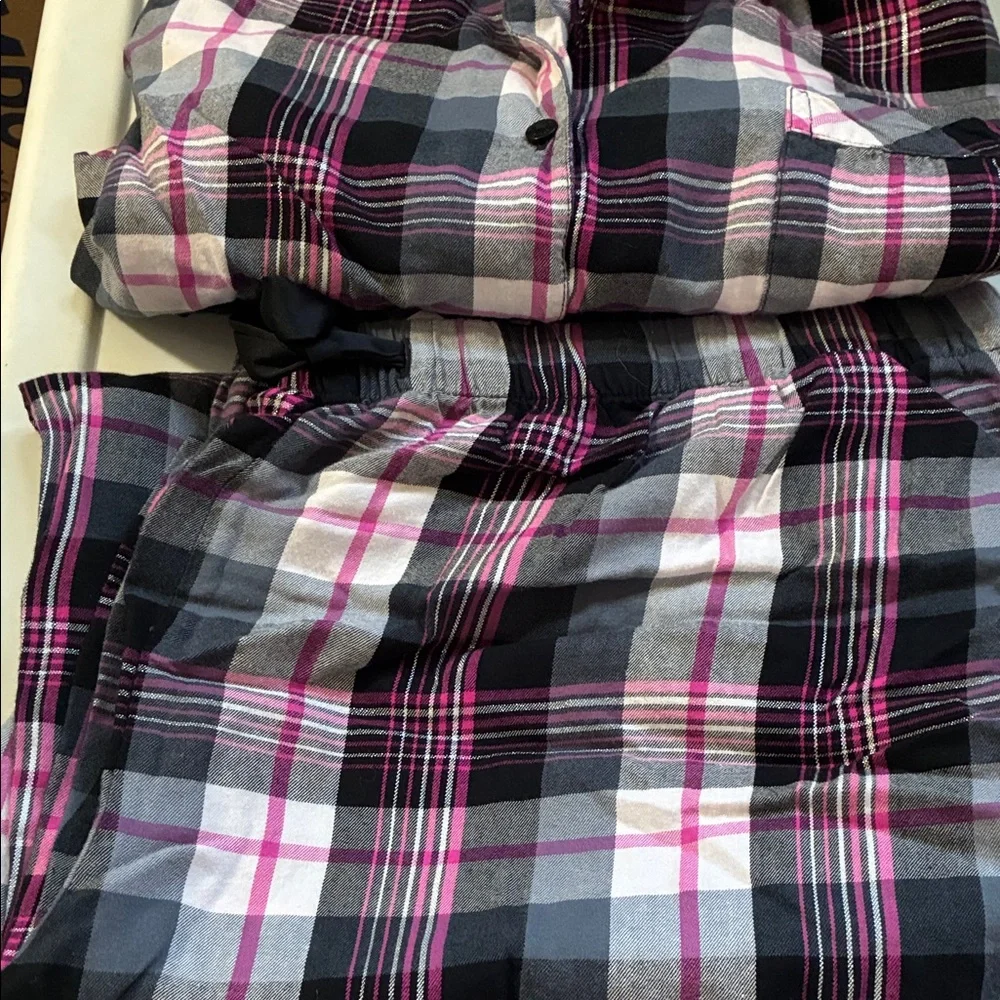 Victoria's Secret Pink and Black Plaid Pajama Set - Picture 2 of 5